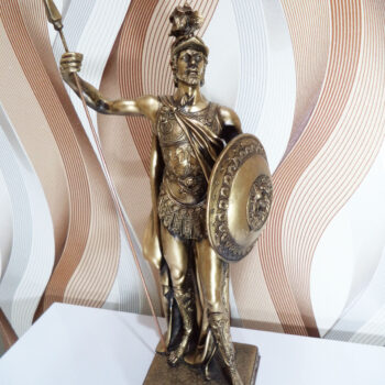 مجسمه سرباز رومی نیزه دار کوچک