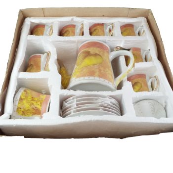 سرویس چای خوری 17 پارچه طرح برگ و آلبالو زرد رنگ ساخت ژاپن اصل